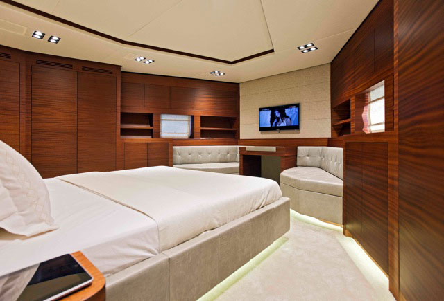 Vicem-107-VIP