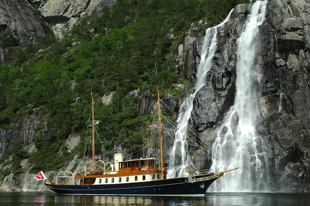 the classic megayacht Atlantide