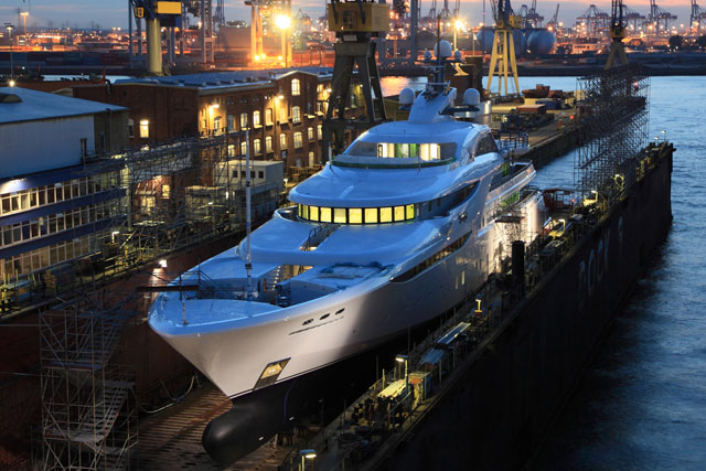 Graceful megayacht Blohm+Voss