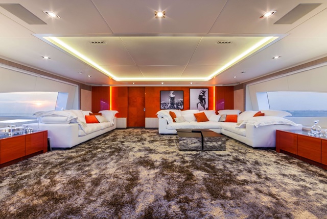 Benetti Panthera upper saloon