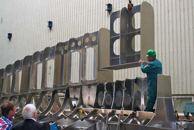 Rainbow-II-keel-laying