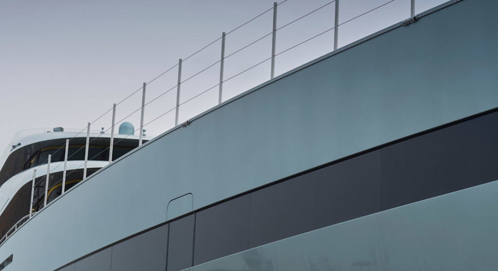 Feadship superyacht Savannah yacht painting