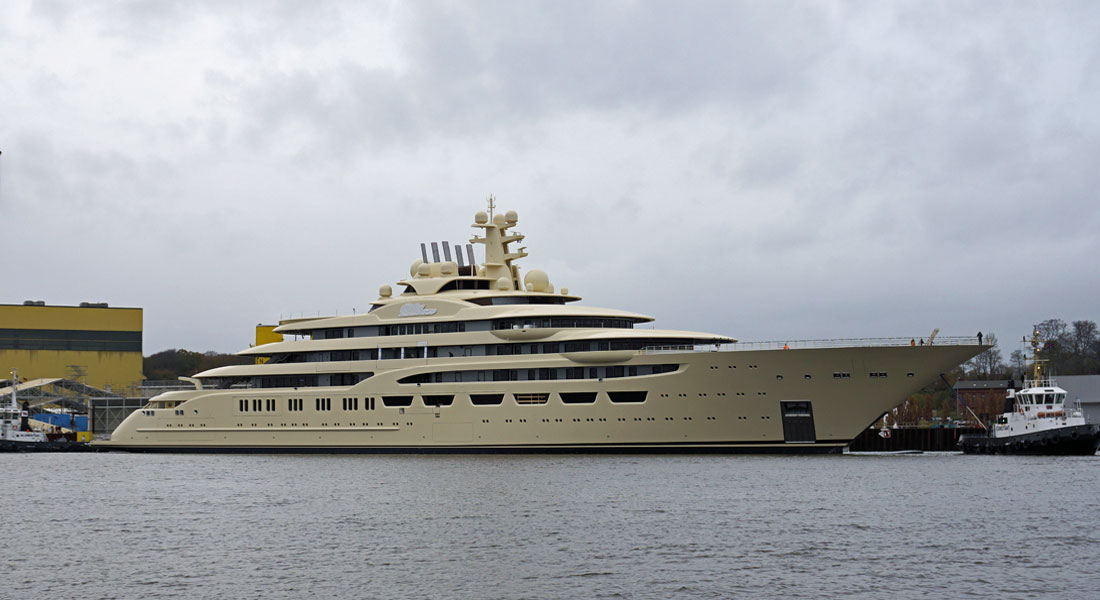 yacht Dilbar