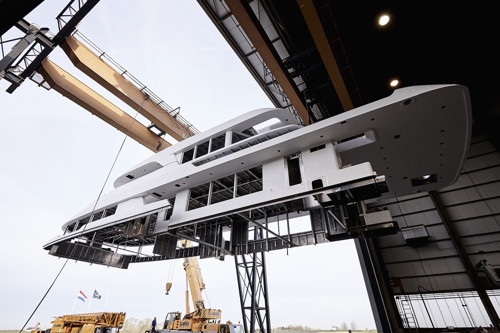 Moonen Martinique superstructure