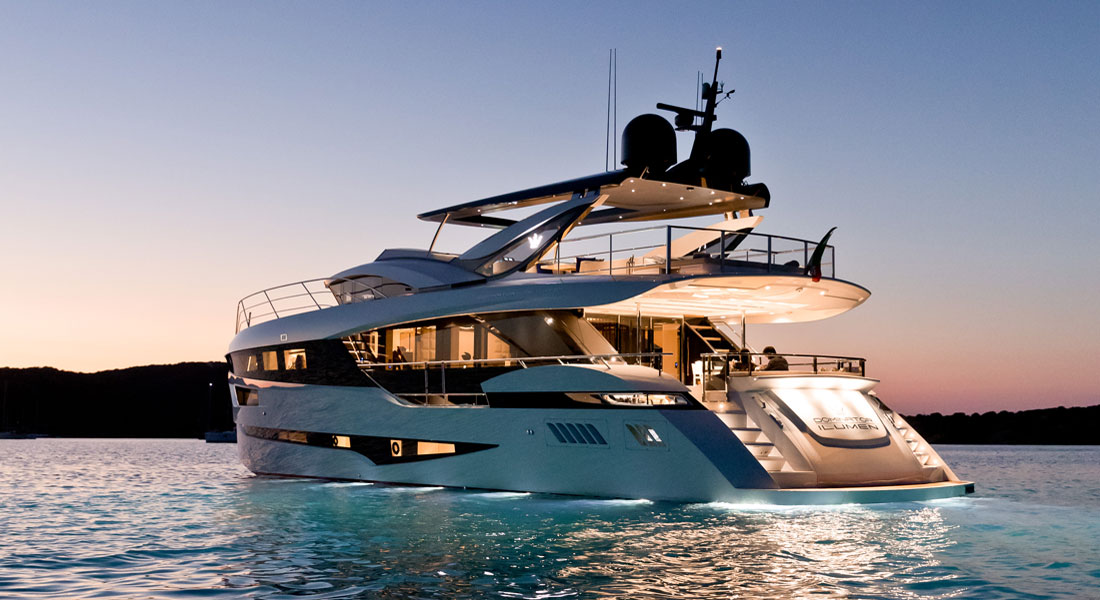 Dominator Kalliente megayacht
