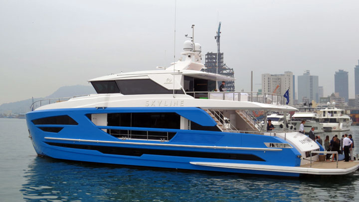 Skyline megayacht Horizon FD87