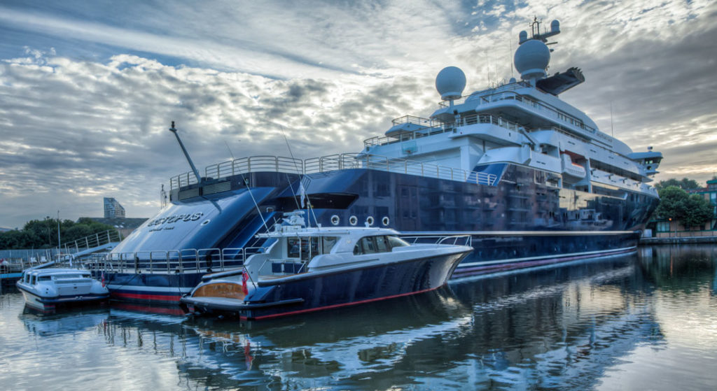 Octopus Paul Allen superyachts of Super Bowl contenders