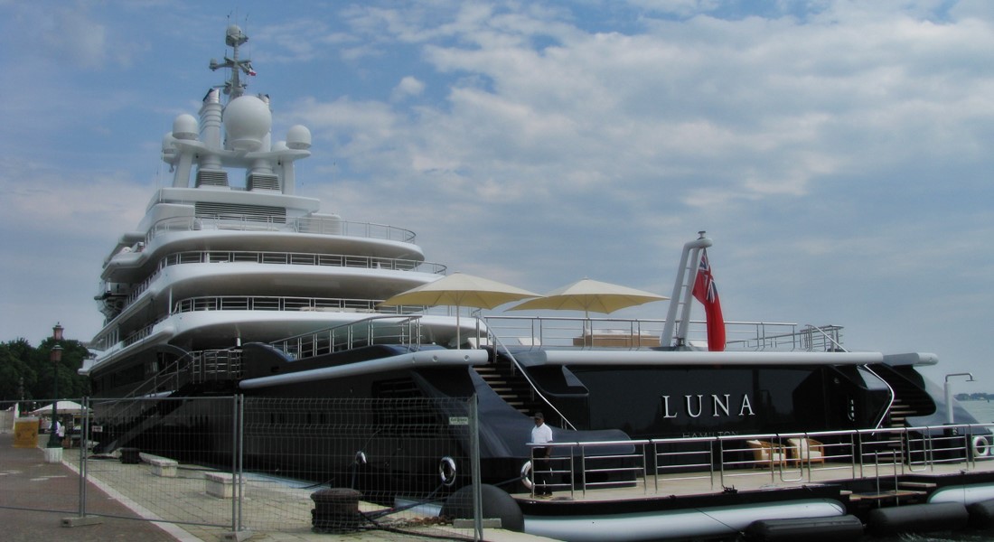 Luna superyacht most-read megayacht stories of 2018 in early 2019 Luna belongs to Farkhad Akhmedov according to a Dubai court