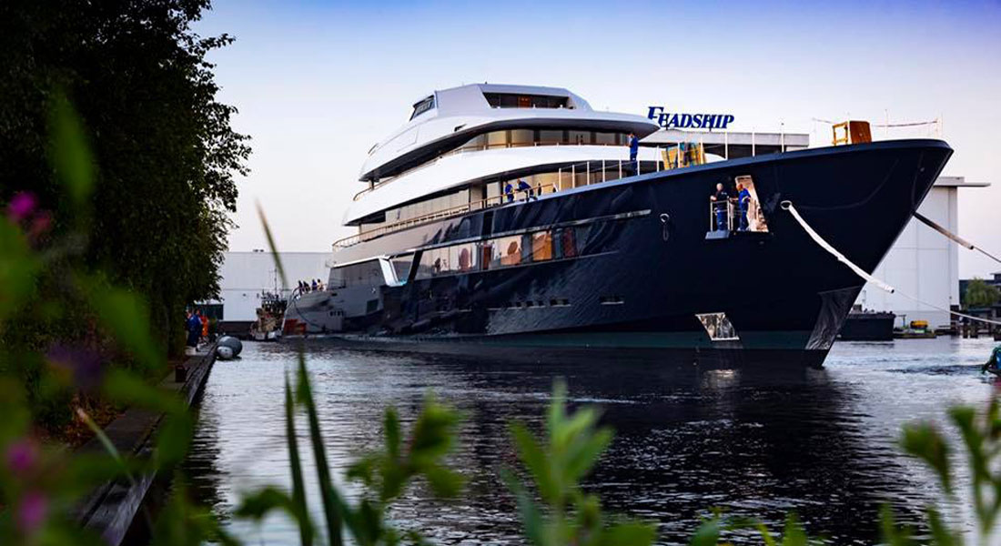 Feadship the build of Lonian megayacht YN 700