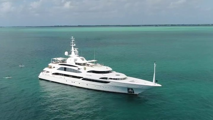 Chris Cline owned the megayacht Mine Games until the fall of 2018