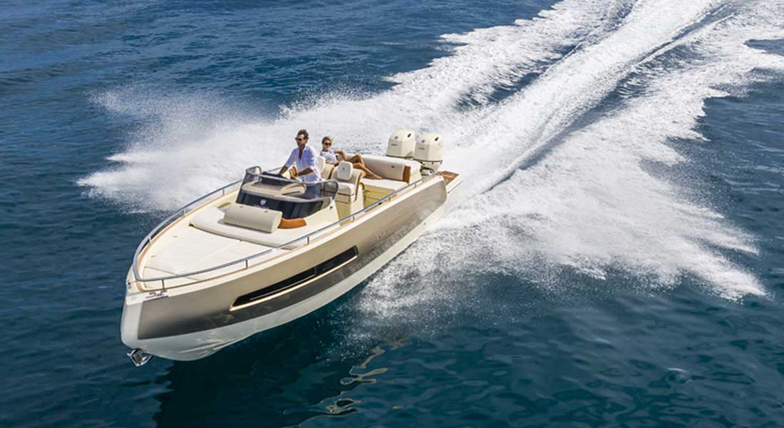 the Invictus GT280S megayacht tender packs a power punch with 500 hp
