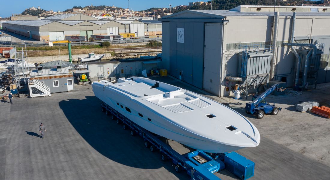 the ISA Super Sportivo 100 GTO megayacht will be ready in August 2020