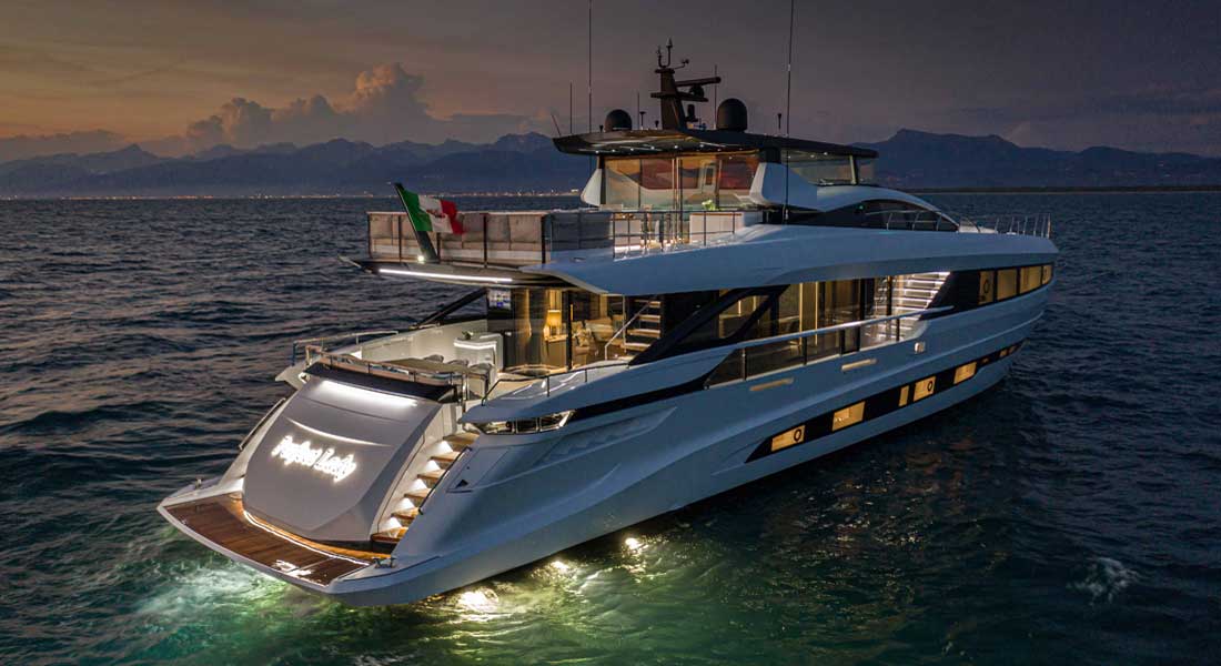 Mangusta GranSport 33 is among superyachts to see at FLIBS 2020