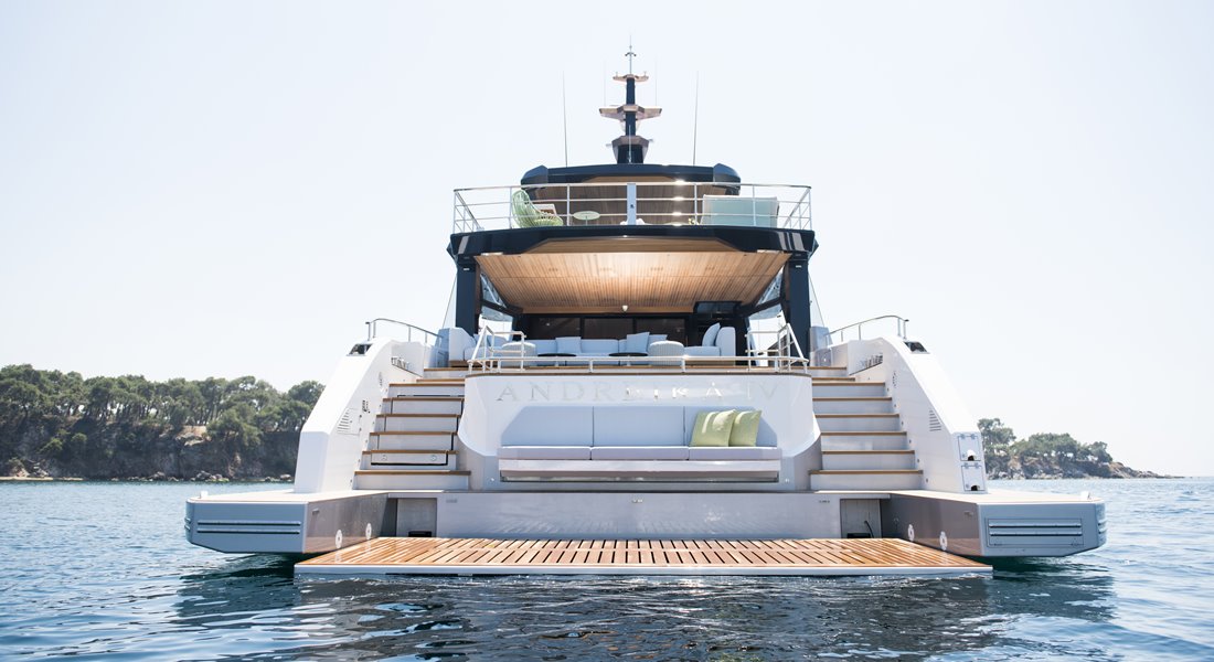 the Alpha Spritz 102 megayacht comes from Turkey