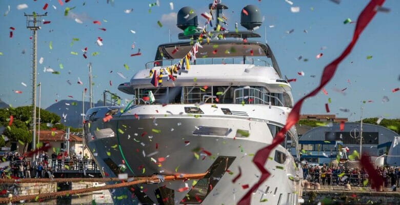 Benetti's Lucky Wave megayacht is hull 3in the Diamond 44M series