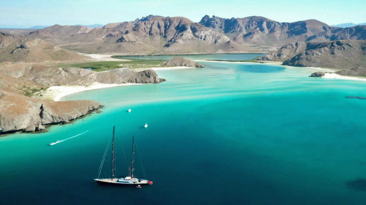 YachtAid Global and Seawhawk show how superyachts can assist scientists