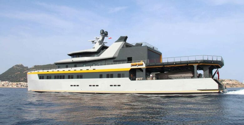 the superyacht ShadowCat Nebula