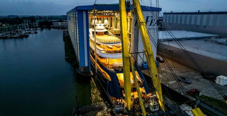 the superyacht launch of Feadshp 1010