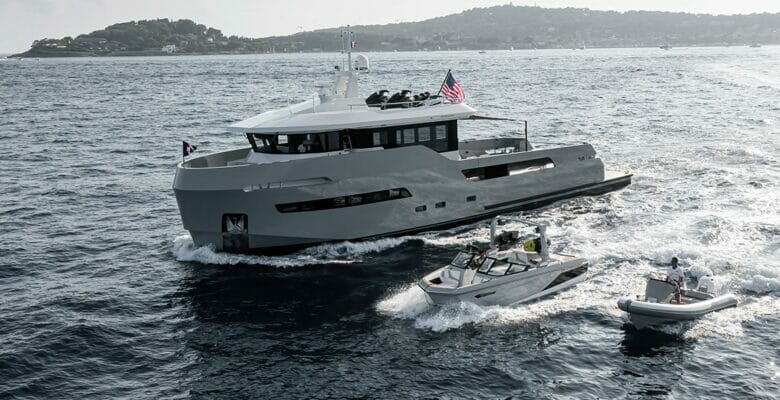 Avontuur is the first Lynx Yachts Crossover 27 superyacht
