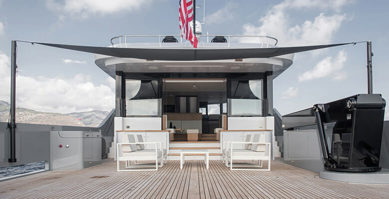 Avontuur is the first Lynx Yachts Crossover 27 superyacht
