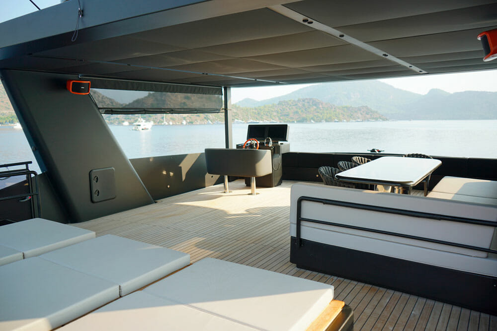 the superyacht sundeck of the VisionF80 BLCK