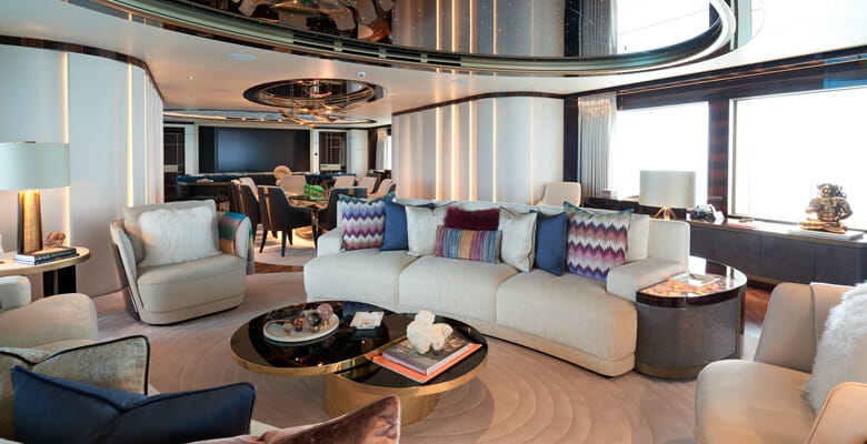 curves galore in the Feadship Arrow superyacht saloon