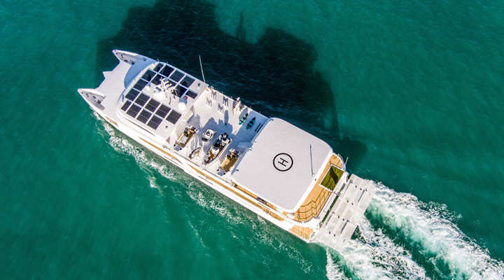 the support yacht Charley 2