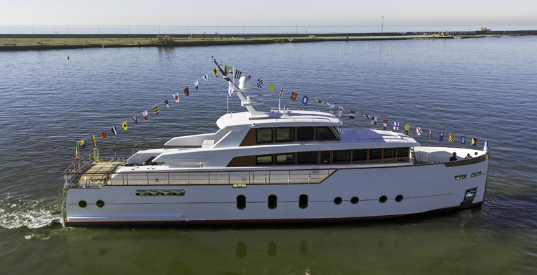 the yacht Vero launched at Codecasa