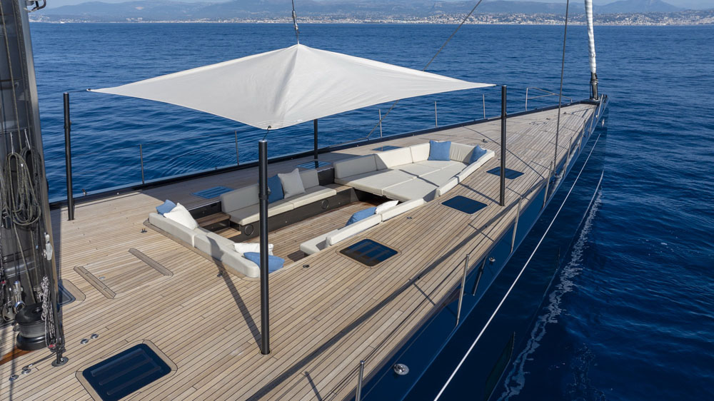 the sailing yacht Nilaya