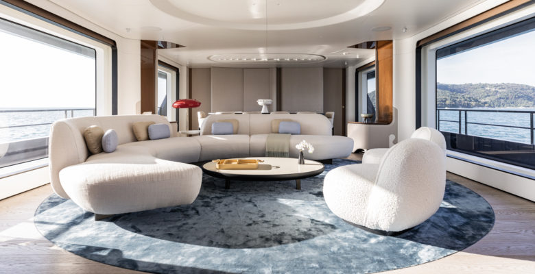 Azimut Grande 36M saloon