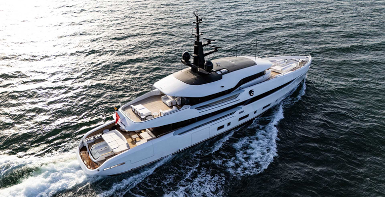 the yacht Night Fury II from Columbus Yachts