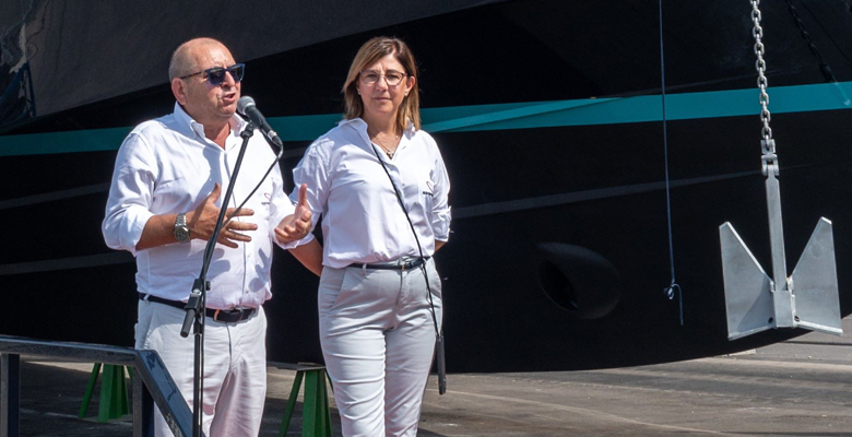 the Apreamare Maestro 88 yacht launch