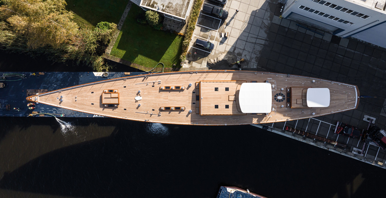 Royal Huisman yacht Aquarius II