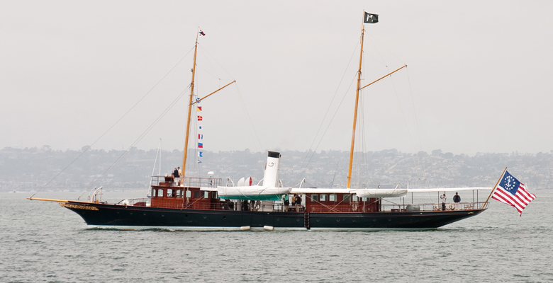 the classic yacht Cangarda
