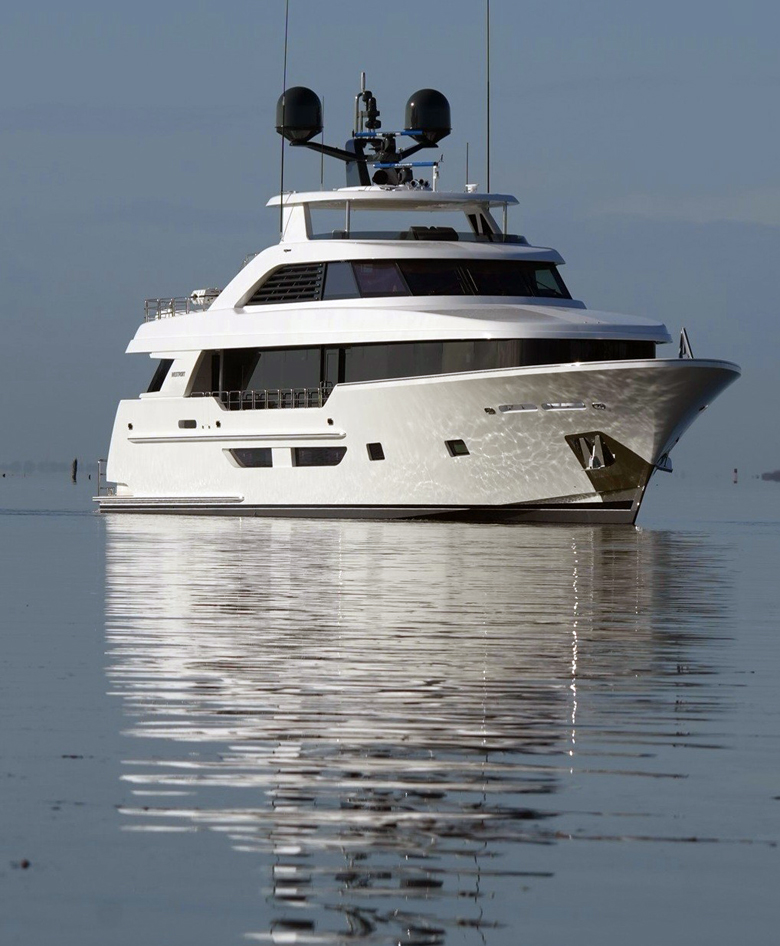 Westport 117 yacht