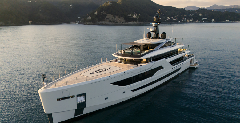 yacht Diamond Binta