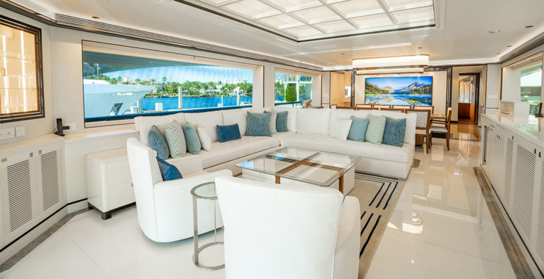Horizon RP122 yacht Miss Michelle