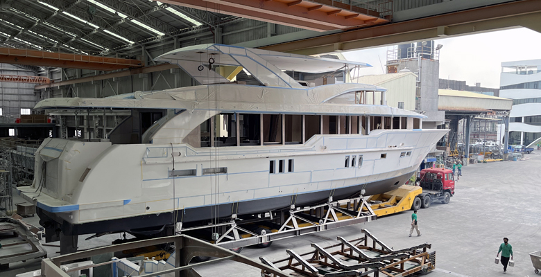 Hargrave 110 raised pilothouse yacht Sandrine