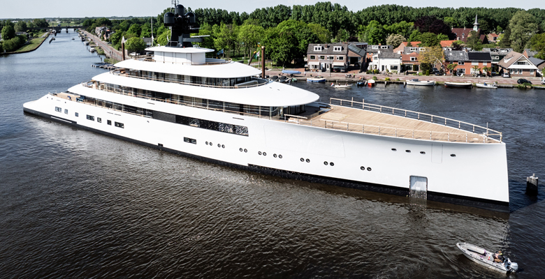 Feadship Project 824 yacht launch