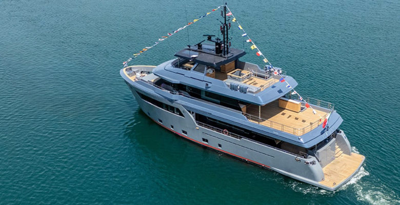 Cantiere delle Marche yacht Haze2 launch