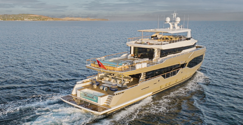 yacht Miouch