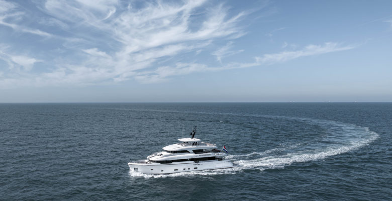 yacht Ad Astra