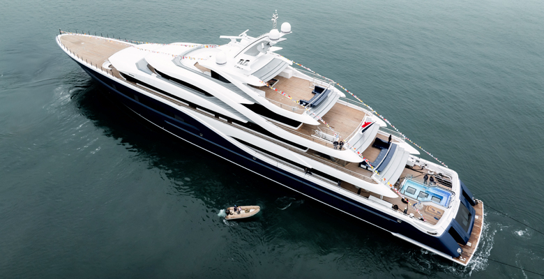 yacht Vento launch
