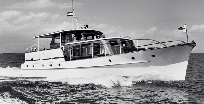 yacht Capri in the Feadship book