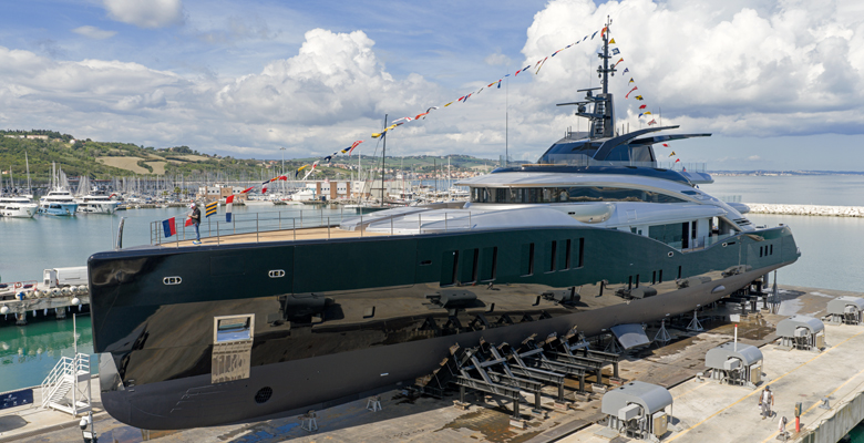 launch of yacht Sea Raider X