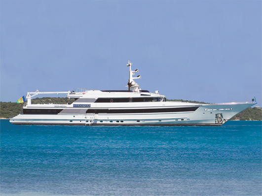 Islander no mast